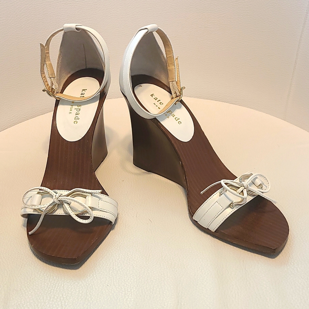 ♠️ Kate Spade Wood Wedge Heels ♠️